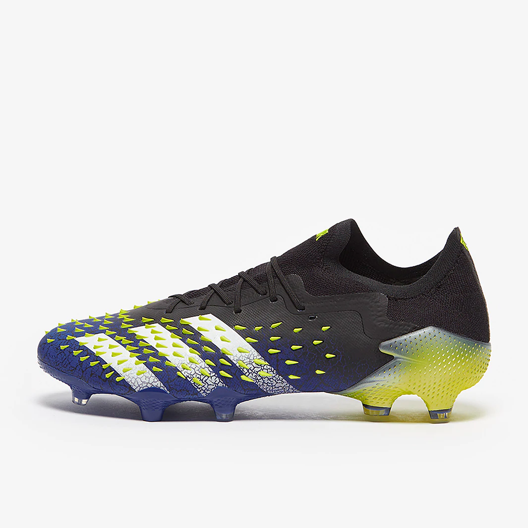 Chuteira Adidas Predator Freak .1 Low Superlative