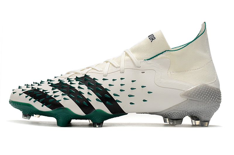 Chuteira Adidas Predator Freak .1 EQT