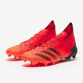 Chuteira Adidas Predator Freak .1 Meteorite