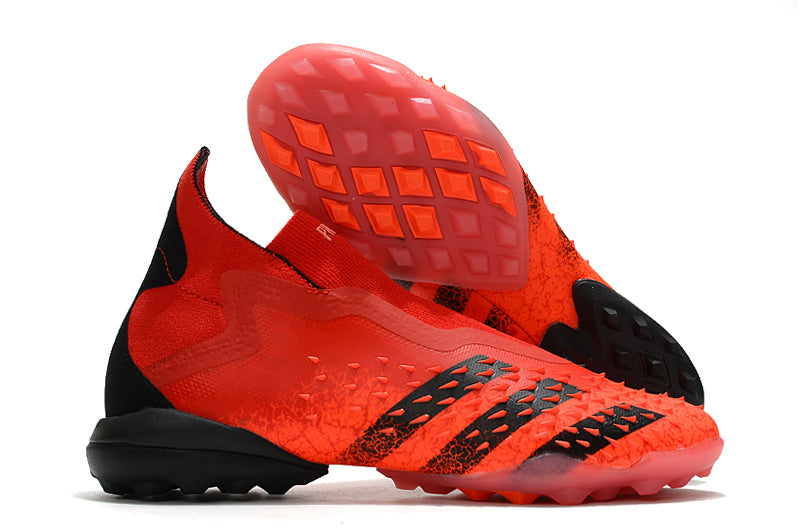 Chuteira Adidas Predator Freak + Society Meteorite